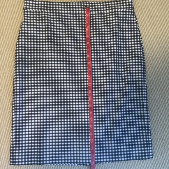 J. Crew, Black & White Gingham, No. 2 Pencil Skirt, Sz 8 - Picture 5 of 7